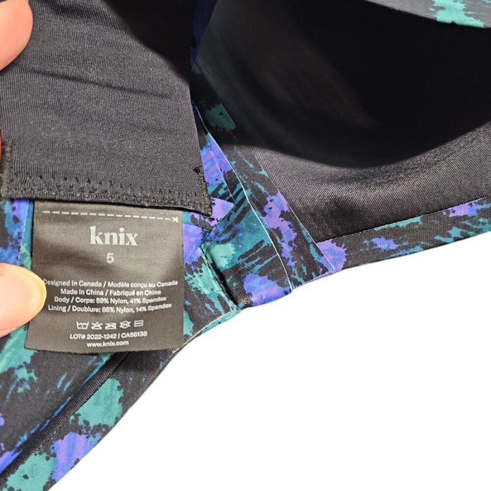 Knix Catalyst Zip Front Sports Bra, Wireless, Size 5 Fits 38C, 38D, 40C - Picture 7 of 7
